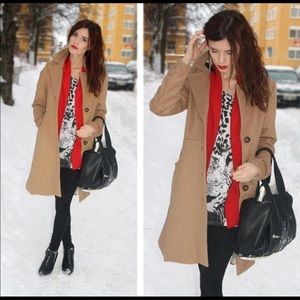 HM Camel Tan Coat With Removable Tie